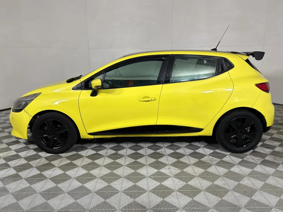 Used 2013 Renault Clio 66kW turbo Dynamique - WeBuyCars JHB South