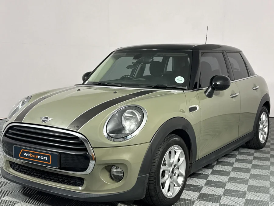 Used 2018 MINI Hatch Cooper Hatch 3-door Seven 7 - WeBuyCars Lansdowne Used 2018 MINI Hatch Cooper Hatch 3-door Seven 7 - WeBuyCars Lansdowne