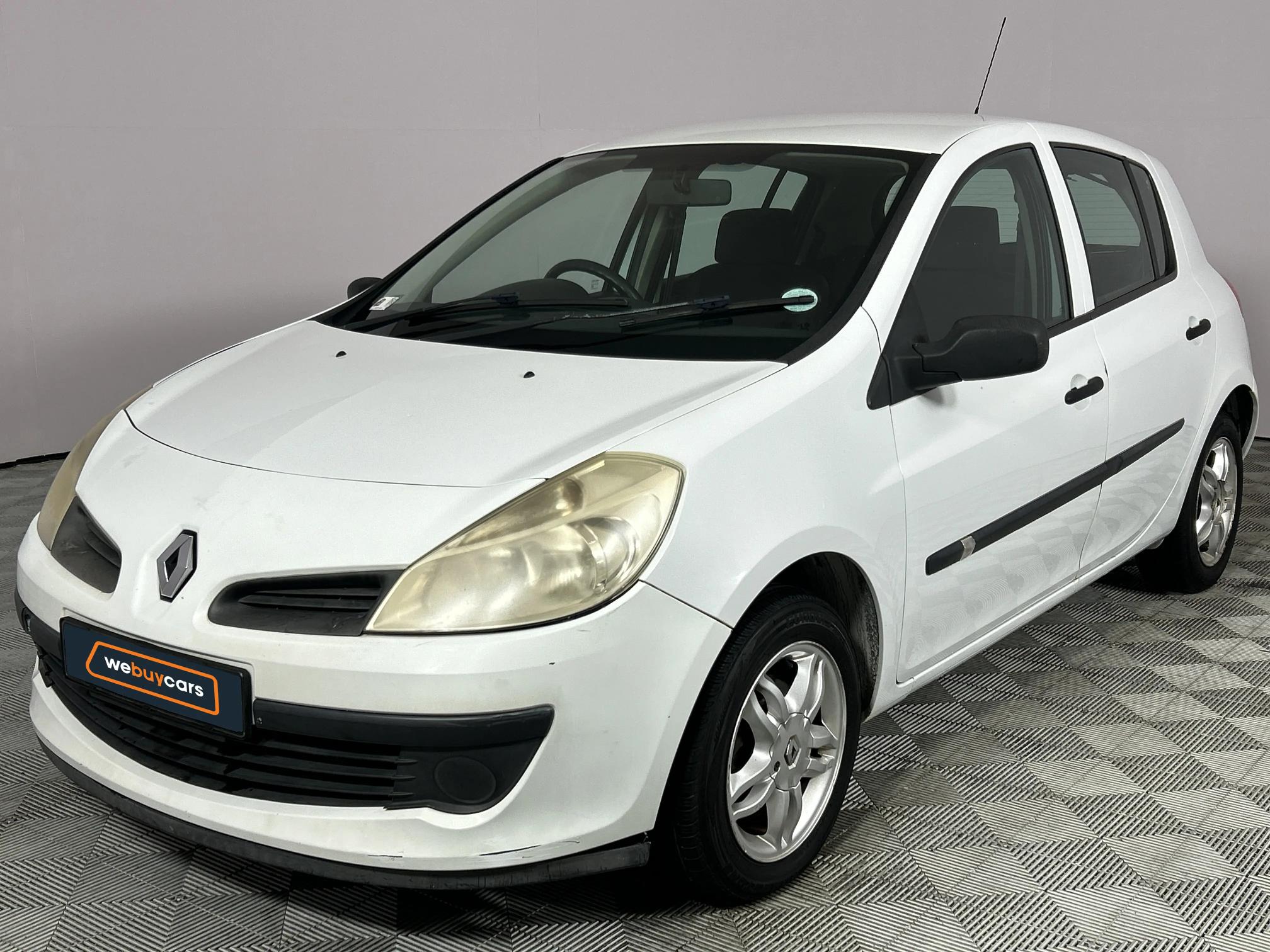 Used 2006 Renault Clio 1.6 Expression 5-door automatic