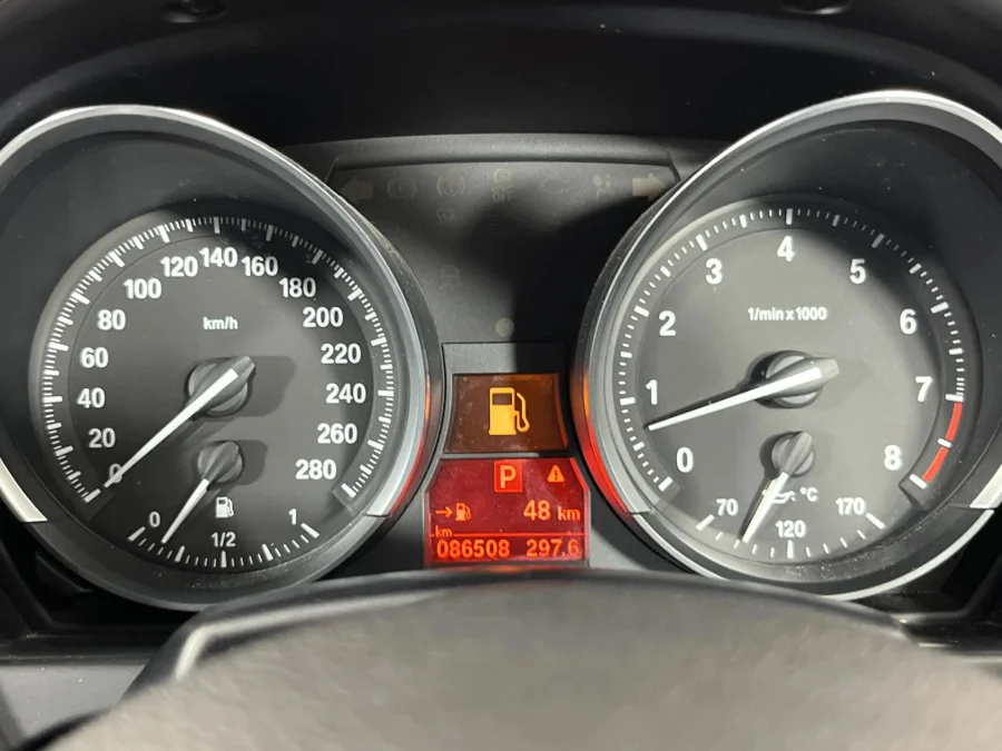 Used 2010 BMW Z4 sDrive23i M Sport Design Pure Impulse sports-auto - WeBuyCars The Dome Used 2010 BMW Z4 sDrive23i M Sport Design Pure Impulse sports-auto - WeBuyCars The Dome