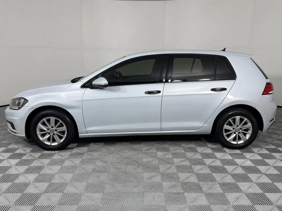 Used 2018 Volkswagen Golf 1.0TSI Trendline - WeBuyCars The Dome