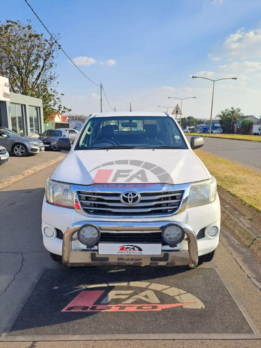 Used 2011 Toyota Hilux 2.5D-4D double cab 4x4 SRX - LFA Auto Used 2011 Toyota Hilux 2.5D-4D double cab 4x4 SRX - LFA Auto