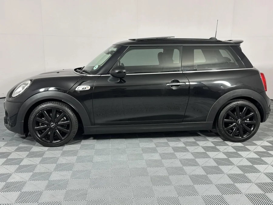 Used 2017 MINI Hatch Cooper S Hatch 3-door Seven 7 auto - WeBuyCars Lansdowne Used 2017 MINI Hatch Cooper S Hatch 3-door Seven 7 auto - WeBuyCars Lansdowne