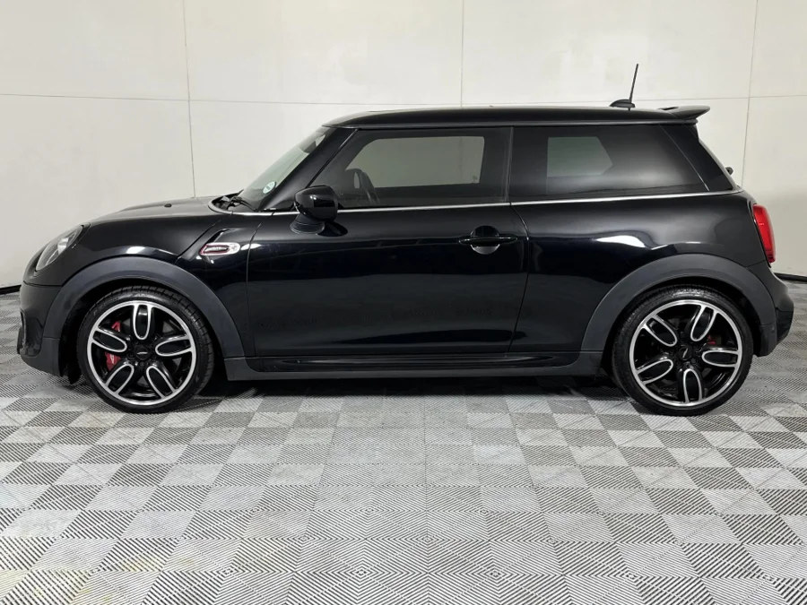 Used 2019 MINI Hatch John Cooper Works Hatch 3-door sports-auto - WeBuyCars Midstream