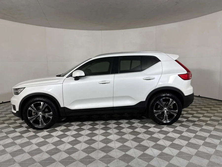 Used 2019 Volvo XC40 D4 AWD Inscription - WeBuyCars JHB South