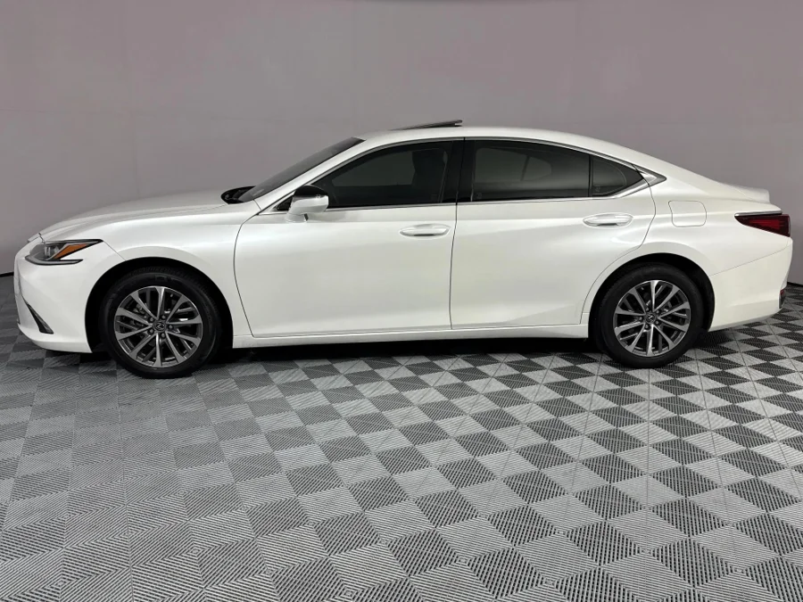 Used 2023 Lexus ES 250 EX - WeBuyCars Brackenfell Cape Town