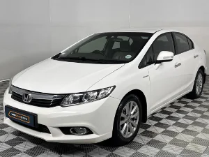 Used 2014 Honda Civic sedan 1.6 Comfort auto Used 2014 Honda Civic sedan 1.6 Comfort auto