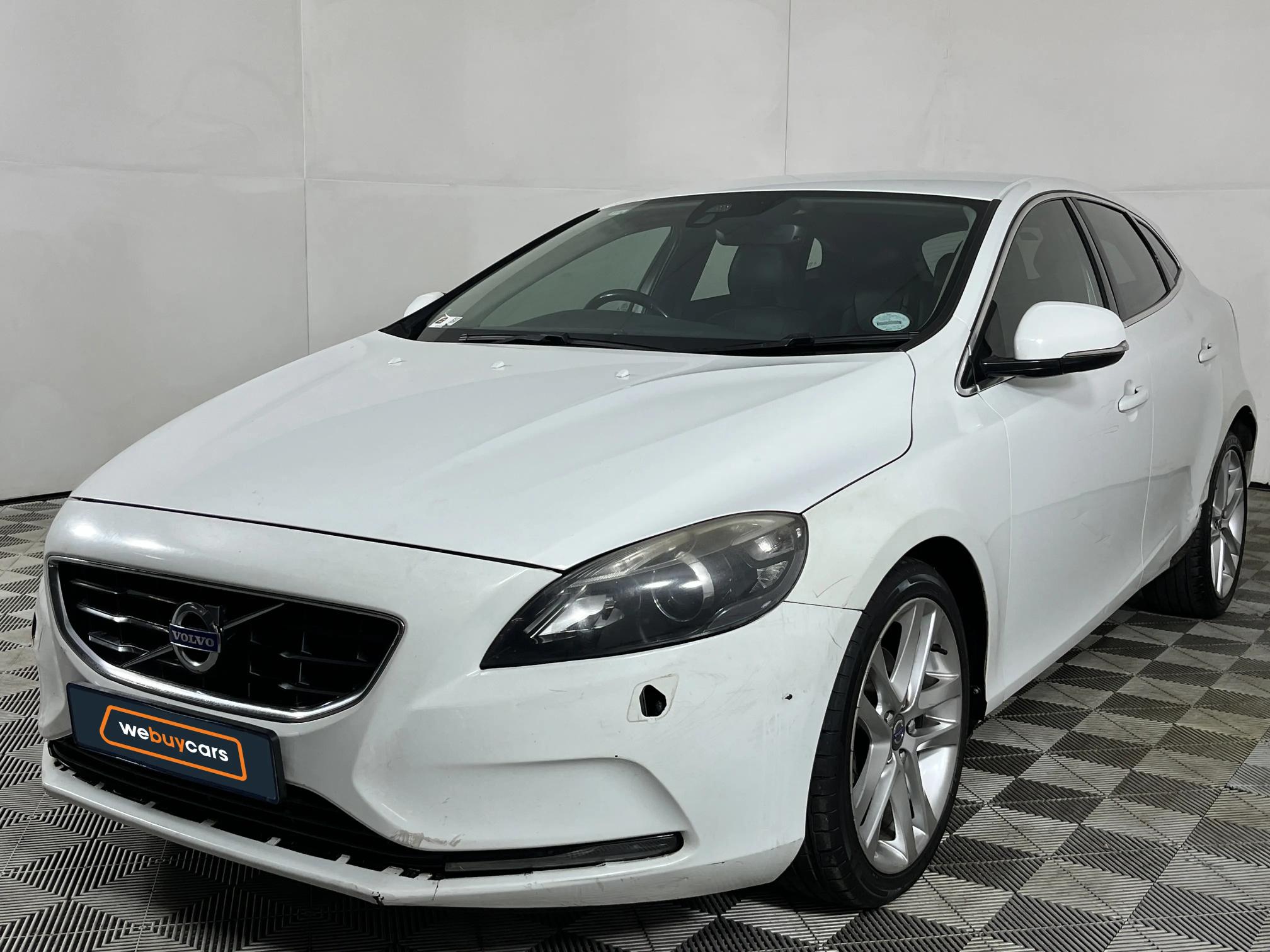 Used 2015 Volvo V40 T3 Essential