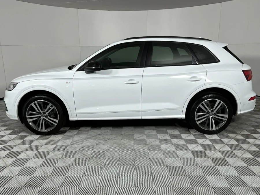 Used 2019 Audi Q5 40TDI quattro sport Black Edition - WeBuycars East London Used 2019 Audi Q5 40TDI quattro sport Black Edition - WeBuycars East London