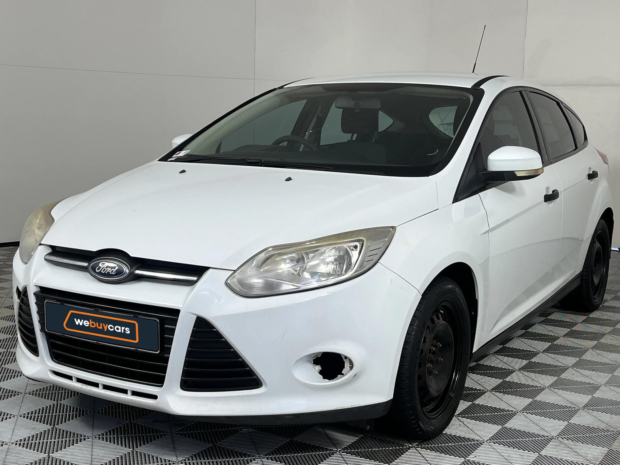 Used 2012 Ford Focus sedan 1.6 Ambiente