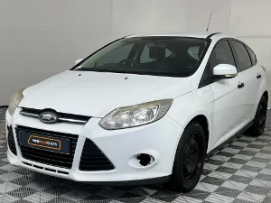 Used 2012 Ford Focus sedan 1.6 Ambiente