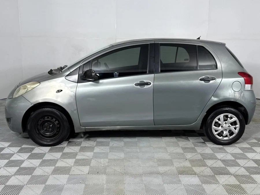 Used 2010 Toyota Yaris 1.0 5-door T1 - WeBuyCars Silverlakes Used 2010 Toyota Yaris 1.0 5-door T1 - WeBuyCars Silverlakes
