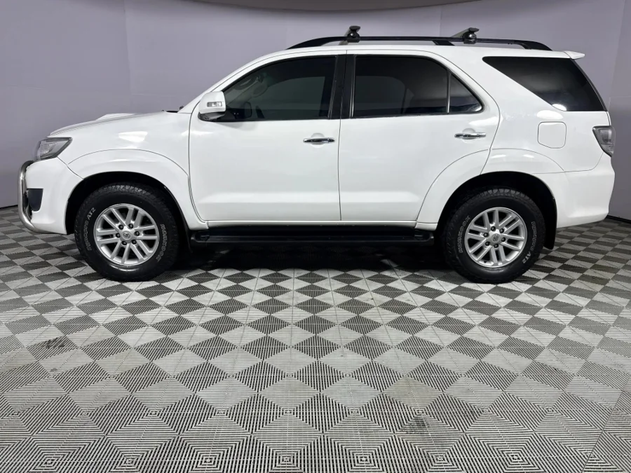 Used 2013 Toyota Fortuner 3.0D-4D 4x4 Limited auto - WeBuyCars Durban