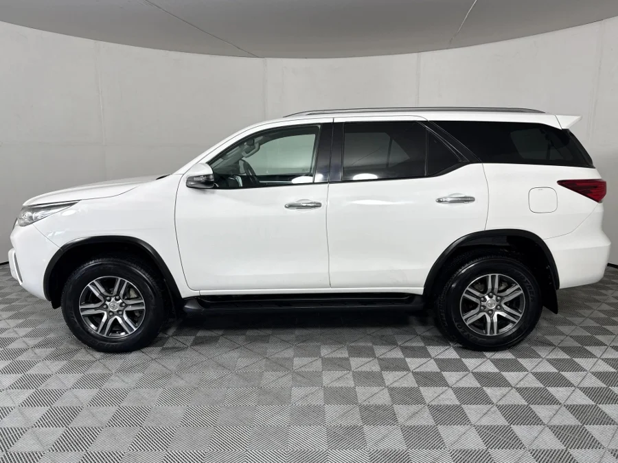 Used 2019 Toyota Fortuner 2.4GD-6 4x4 auto - WeBuyCars The Dome Used 2019 Toyota Fortuner 2.4GD-6 4x4 auto - WeBuyCars The Dome