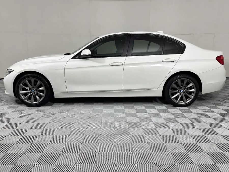 Used 2016 BMW 3 Series 320i sports-auto - WeBuyCars Vereeniging Used 2016 BMW 3 Series 320i sports-auto - WeBuyCars Vereeniging