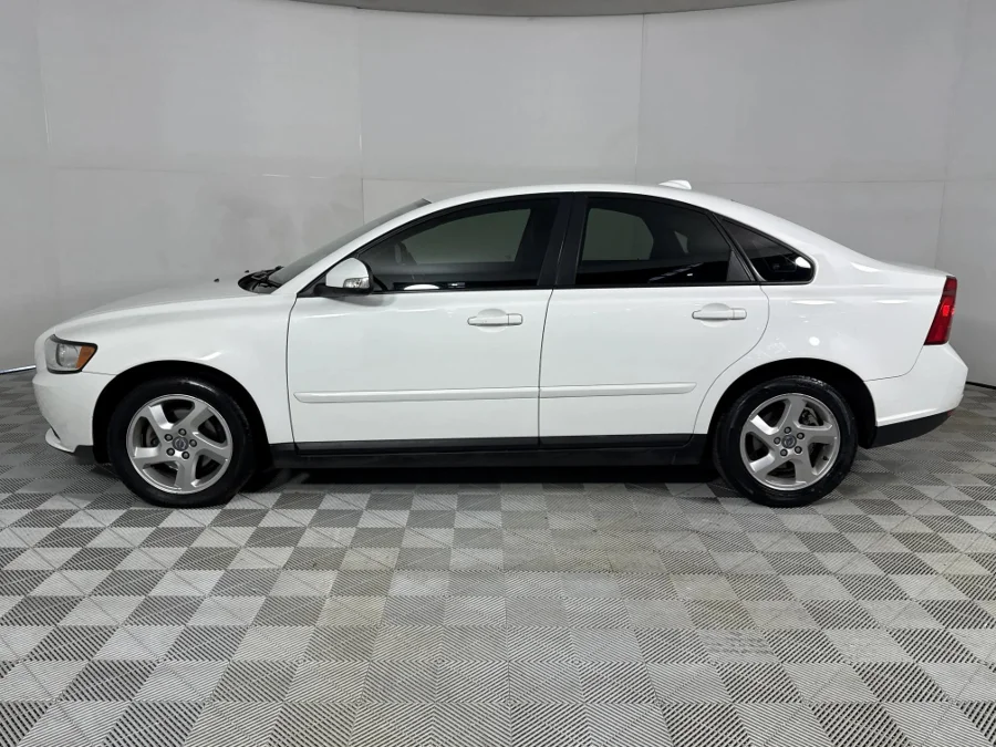 Used 2011 Volvo S40 2.0 Powershift - WeBuyCars Silverlakes Used 2011 Volvo S40 2.0 Powershift - WeBuyCars Silverlakes