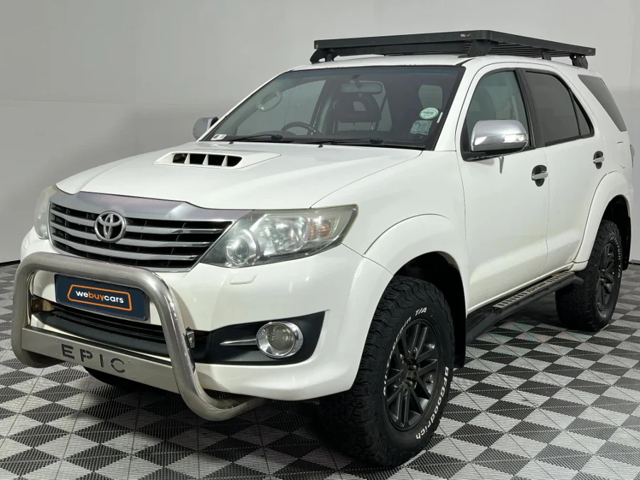Used 2015 Toyota Fortuner 3.0D-4D 4x4 Limited auto - WeBuyCars Germiston Used 2015 Toyota Fortuner 3.0D-4D 4x4 Limited auto - WeBuyCars Germiston