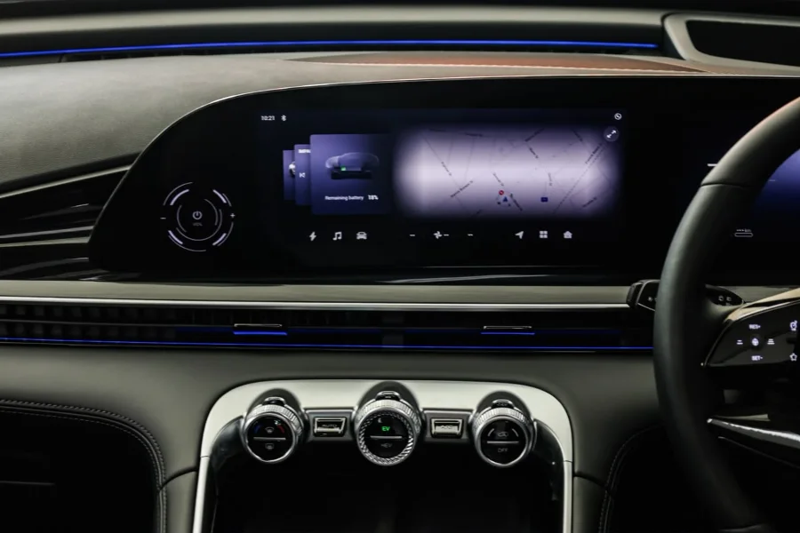 Preloaded Image 19