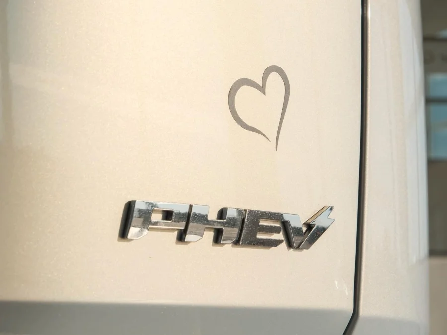 New 2026 Jaecoo J7 1.5T SHS PHEV - Omoda Jaecoo Waterfall New New 2026 Jaecoo J7 1.5T SHS PHEV - Omoda Jaecoo Waterfall New