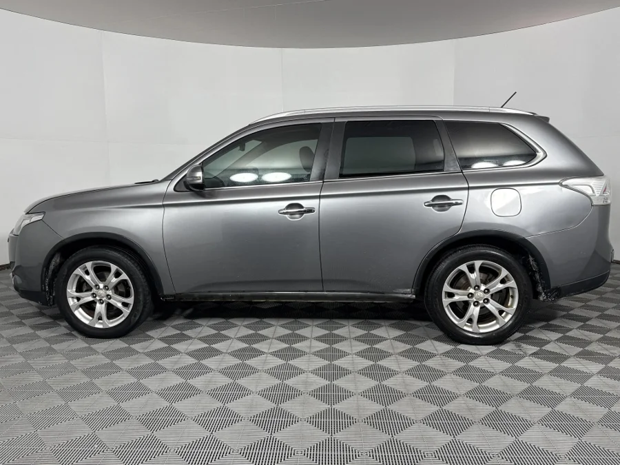 Used 2015 Mitsubishi Outlander 2.4 GLS Exceed - WeBuyCars Richmond