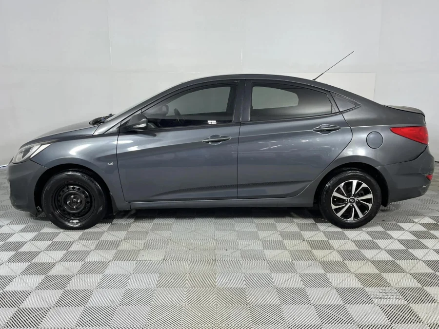 Used 2013 Hyundai Accent sedan 1.6 Fluid - WeBuyCars Silverlakes Used 2013 Hyundai Accent sedan 1.6 Fluid - WeBuyCars Silverlakes