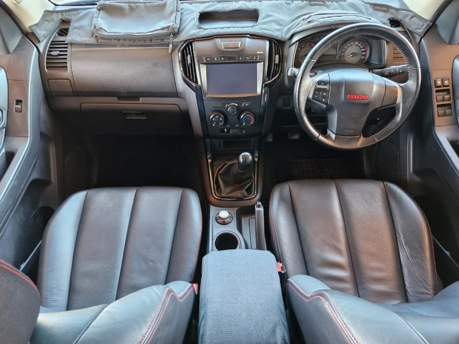Used 2021 Isuzu D-Max 250 double cab 4x4 X-Rider - Highway Motors