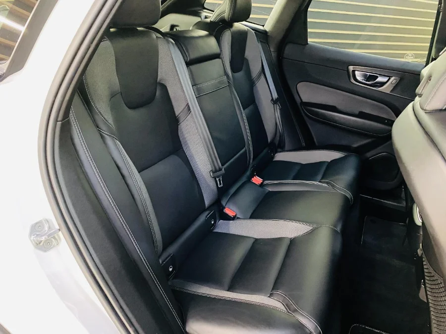 Used 2021 Volvo XC60 D4 AWD R-Design - BOTHA AND DEYSEL EXECUTIVE MOTORS Used 2021 Volvo XC60 D4 AWD R-Design - BOTHA AND DEYSEL EXECUTIVE MOTORS