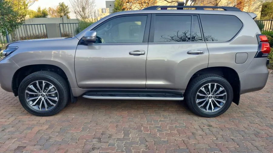 Used 2022 Toyota Land Cruiser Prado 3.0DT VX-L - Private Seller