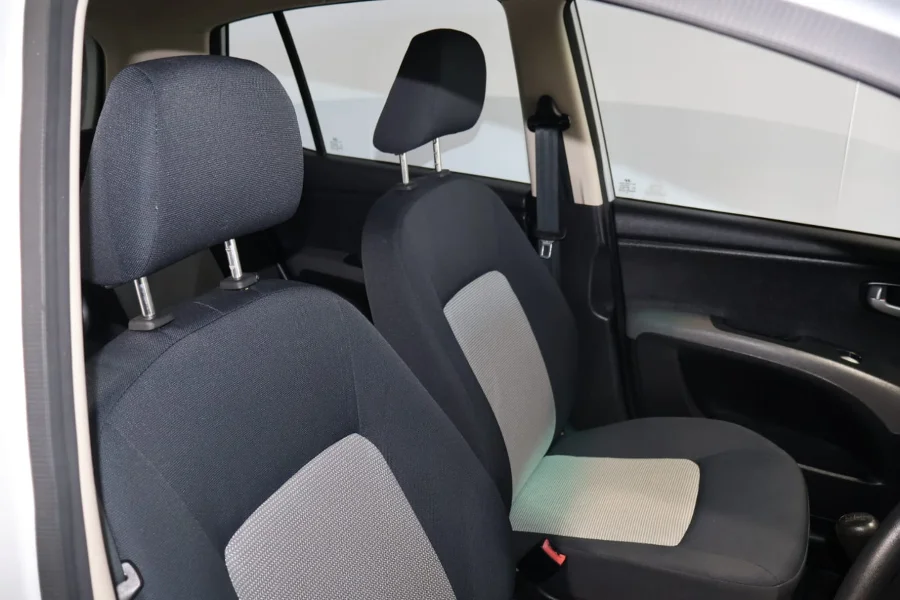 Used 2011 Hyundai i10 1.2 GLS - Private Seller