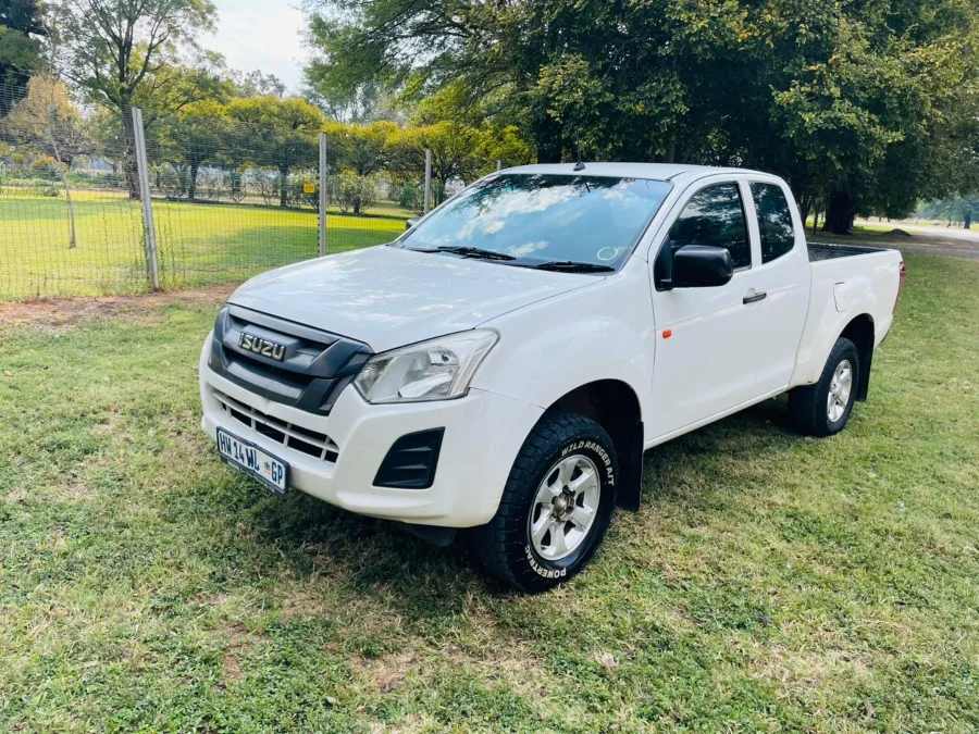 Used 2018 Isuzu KB 250D-Teq Extended cab LE - Private Seller Used 2018 Isuzu KB 250D-Teq Extended cab LE - Private Seller
