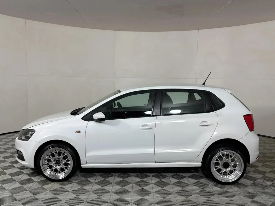 Used 2019 Volkswagen Polo Vivo hatch 1.6 Comfortline auto - WeBuyCars JHB South
