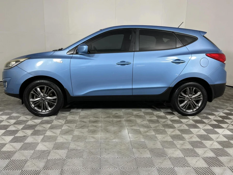 Used 2014 Hyundai ix35 2.0 Executive auto - WeBuyCars The Dome Used 2014 Hyundai ix35 2.0 Executive auto - WeBuyCars The Dome