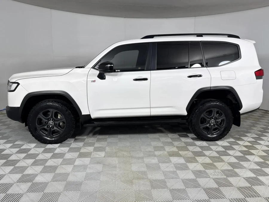 Used 2024 Toyota Land Cruiser 300 3.3D GR-Sport - WeBuyCars Silverlakes Used 2024 Toyota Land Cruiser 300 3.3D GR-Sport - WeBuyCars Silverlakes