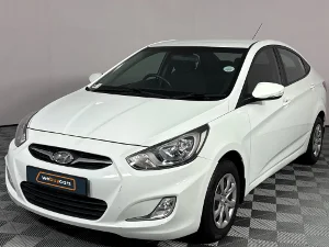 Used 2014 Hyundai Accent sedan 1.6 Fluid Used 2014 Hyundai Accent sedan 1.6 Fluid