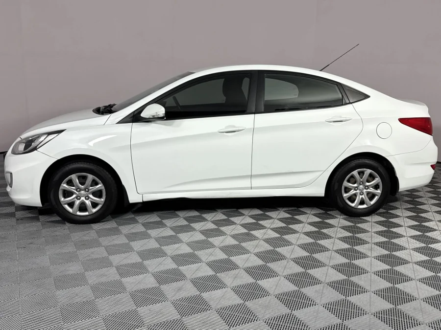 Used 2014 Hyundai Accent sedan 1.6 Fluid - WeBuyCars Brackenfell Cape Town Used 2014 Hyundai Accent sedan 1.6 Fluid - WeBuyCars Brackenfell Cape Town