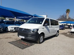 Used 2017 Volkswagen Transporter 2.0BiTDI crew bus SWB auto Used 2017 Volkswagen Transporter 2.0BiTDI crew bus SWB auto