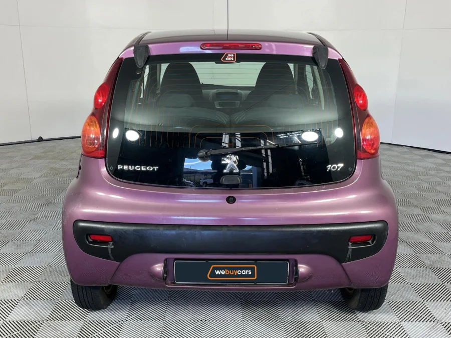 Preloaded Image 18