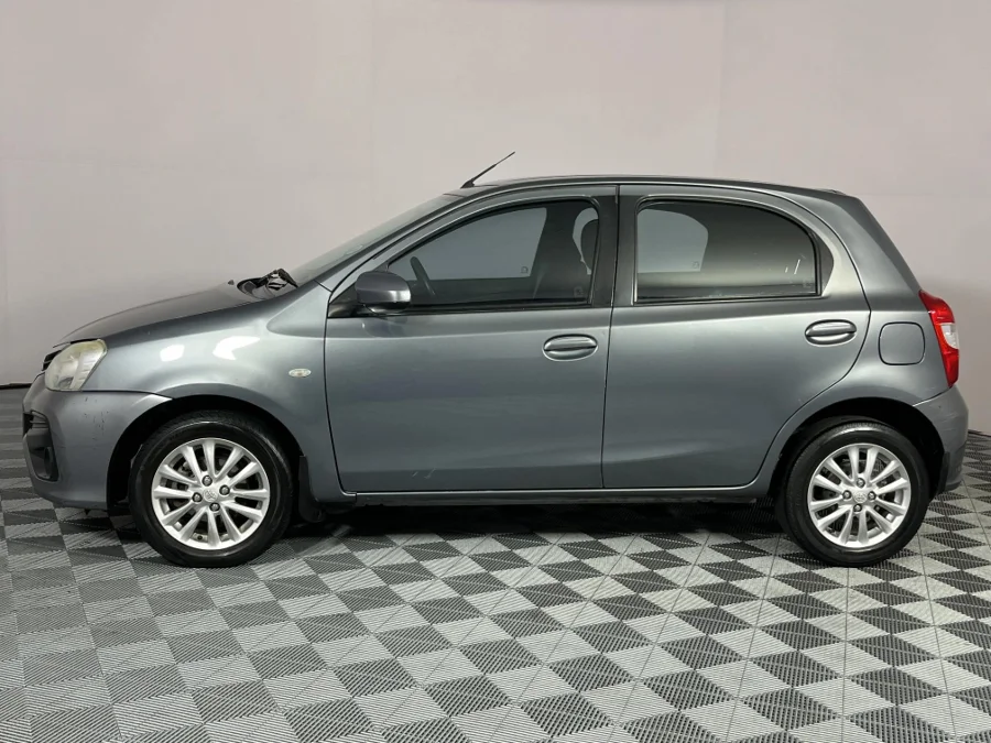Used 2018 Toyota Etios hatch 1.5 Sprint - WeBuyCars Brackenfell Cape Town Used 2018 Toyota Etios hatch 1.5 Sprint - WeBuyCars Brackenfell Cape Town