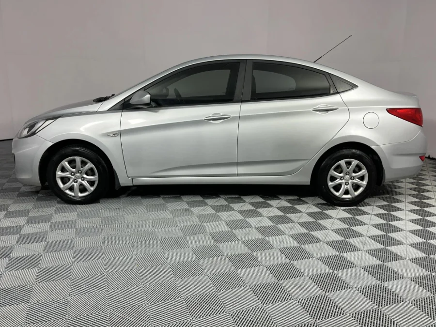 Used 2014 Hyundai Accent sedan 1.6 Motion - WeBuyCars Brackenfell Cape Town Used 2014 Hyundai Accent sedan 1.6 Motion - WeBuyCars Brackenfell Cape Town