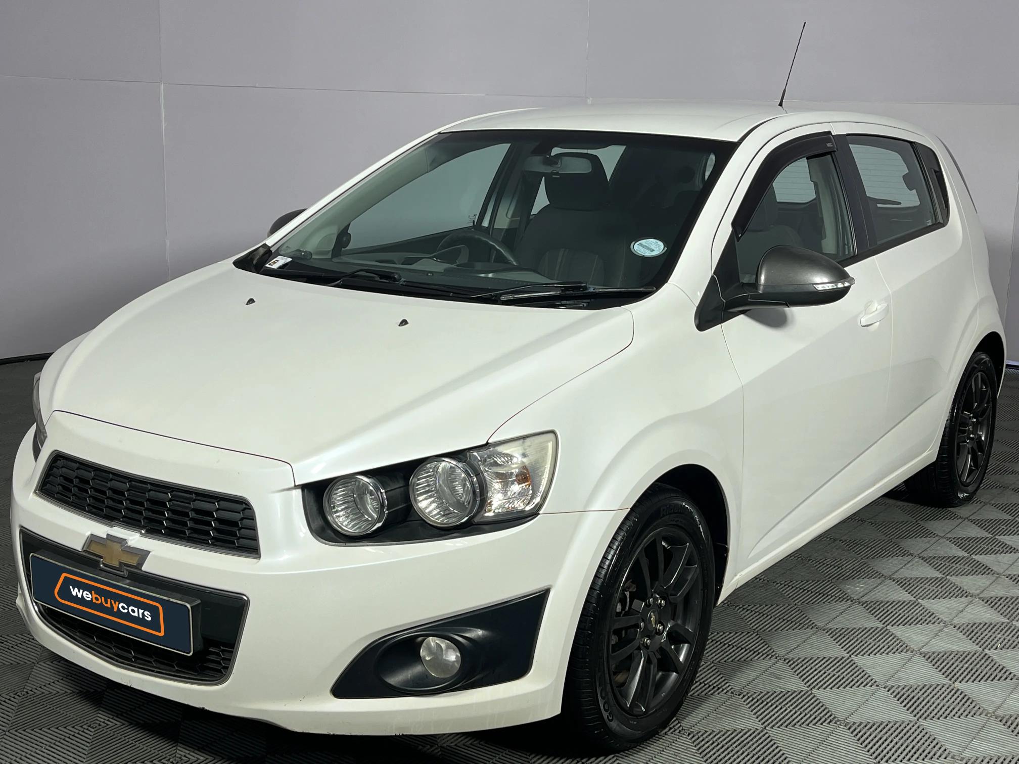 Used 2014 Chevrolet Sonic hatch 1.6 LS Black&White Edition