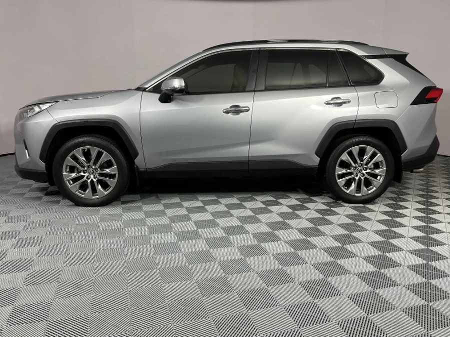 Used 2022 Toyota RAV4 2.5 VX AWD - WeBuyCars Lansdowne