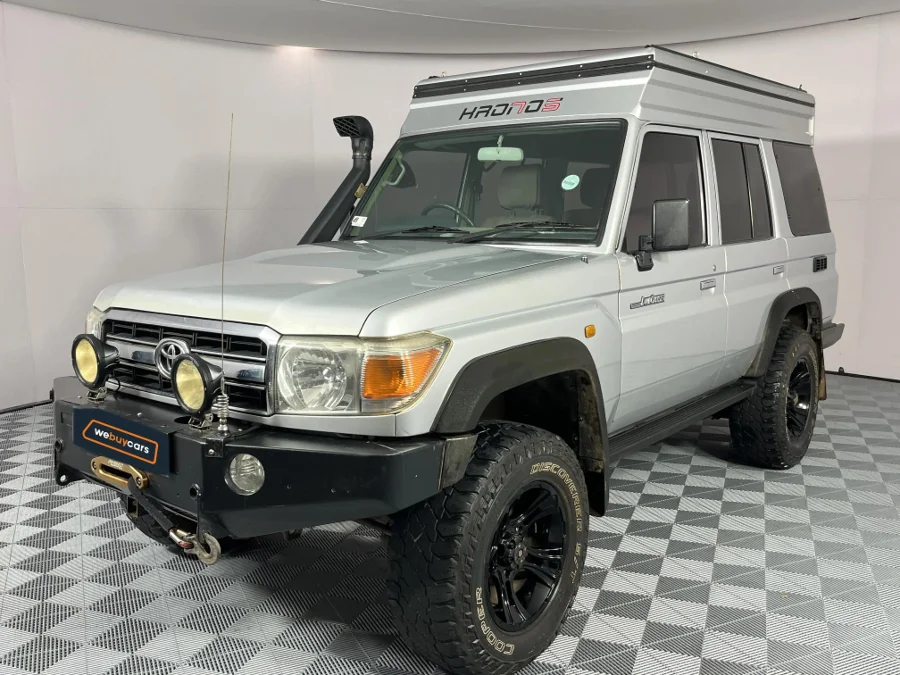 Used 2009 Toyota Land Cruiser 76 Land Cruiser 70 4.2D station wagon LX - WeBuyCars Lansdowne Used 2009 Toyota Land Cruiser 76 Land Cruiser 70 4.2D station wagon LX - WeBuyCars Lansdowne