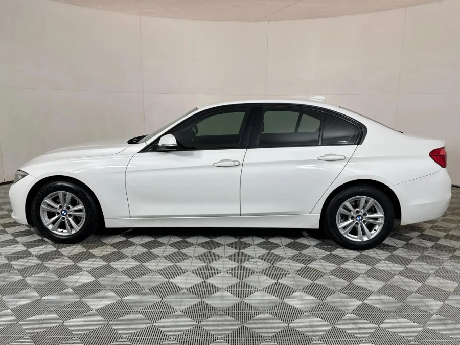 Used 2016 BMW 3 Series 318i auto - WeBuyCars JHB South