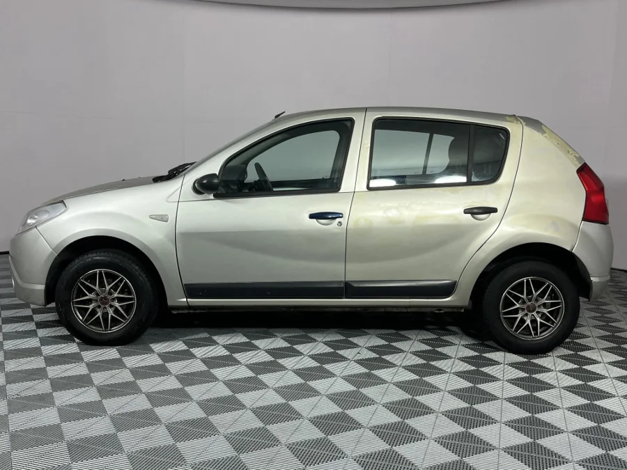 Used 2011 Renault Sandero 1.6 United - WeBuyCars Lansdowne Used 2011 Renault Sandero 1.6 United - WeBuyCars Lansdowne