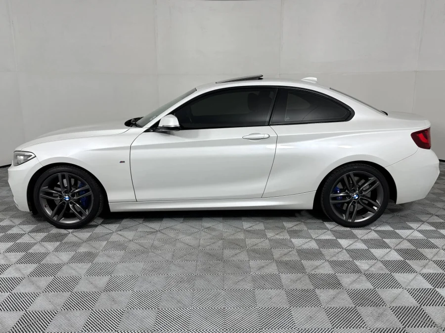 Used 2015 BMW 2 Series 220i coupe M Sport - WeBuyCars The Dome Used 2015 BMW 2 Series 220i coupe M Sport - WeBuyCars The Dome