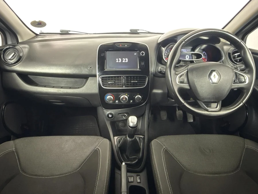 Used 2018 Renault Clio 66kW turbo Authentique - WeBuyCars Richmond Used 2018 Renault Clio 66kW turbo Authentique - WeBuyCars Richmond