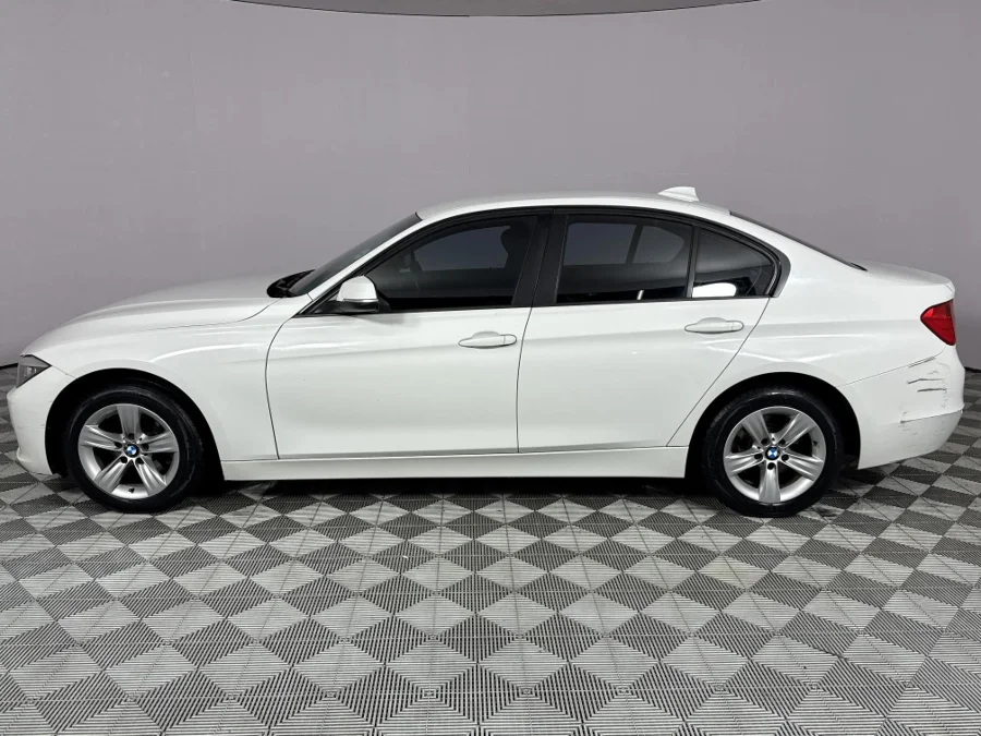 Used 2013 BMW 3 Series 320i sports-auto - WeBuyCars Richmond Used 2013 BMW 3 Series 320i sports-auto - WeBuyCars Richmond