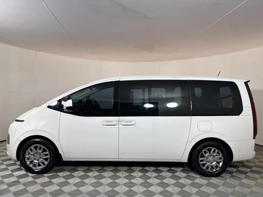 Used 2021 Hyundai Staria 2.2D Executive 9-seater - WeBuyCars JHB South Used 2021 Hyundai Staria 2.2D Executive 9-seater - WeBuyCars JHB South