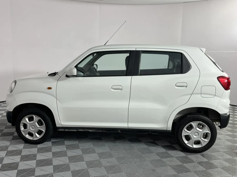 Used 2023 Suzuki S-Presso 1.0 GL manual - WeBuyCars Brackenfell Cape Town Used 2023 Suzuki S-Presso 1.0 GL manual - WeBuyCars Brackenfell Cape Town