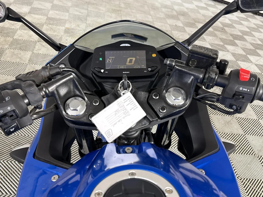 Used 2023 Suzuki GSX 250 F - WeBuyCars Midstream Used 2023 Suzuki GSX 250 F - WeBuyCars Midstream